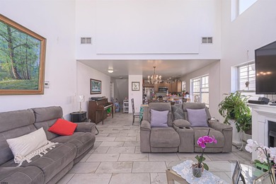 Beautiful multifamily close to The Walk, Caesar's Casino, and a - photo 10
