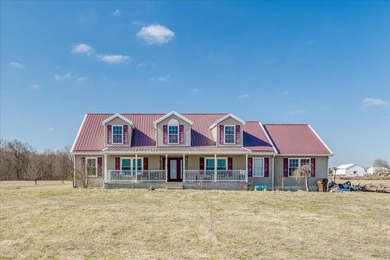 (private lake, pond, creek) Home For Sale in Waverly Ohio