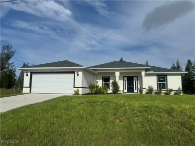 Cape Coral Lakes Area Home For Sale in Cape Coral Florida
