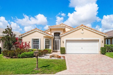 (private lake, pond, coastal) Home For Sale in Boynton Beach Florida