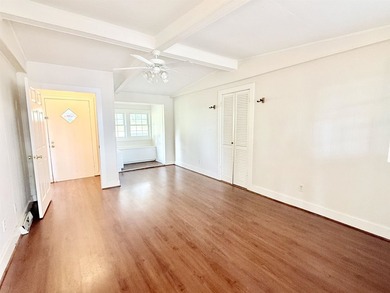 This waterfront home sits on Pickwick Lake. With 119 ft of - photo 13