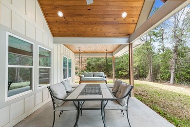 Experience true luxury in this sprawling 3.62 acre estate - photo 21