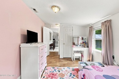 Welcome to Cape Colony, where you'll enjoy community amenities - photo 22