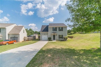 Welcome to this beautifully updated 4-bedroom, 2.5-bath home - photo 4