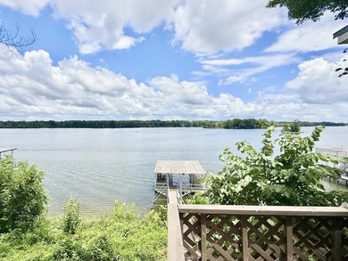 This waterfront home sits on Pickwick Lake. With 119 ft of - photo 25