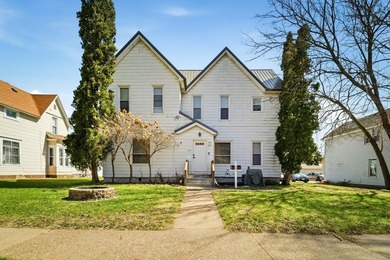 Great duplex for sale in Eau Claire's Cannery District! This - photo 1