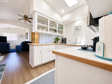 Enjoy coastal living with Pacific Ocean views from this - photo 8
