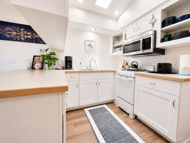 Enjoy coastal living with Pacific Ocean views from this - photo 10
