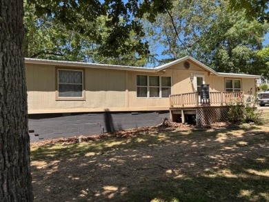 Lake Home Sale Pending in Branson, Missouri