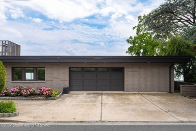 Introducing 90 Flagg Place, a stunning hillside residence in the - photo 7