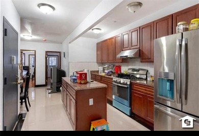 GREAT LOCATION YUNG AGE BUILDING IN NEW YORK BROOKLYN 11220 ,LOT - photo 9
