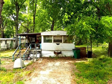 Cedar Creek Lake Home Active Under Contract in Mabank Texas