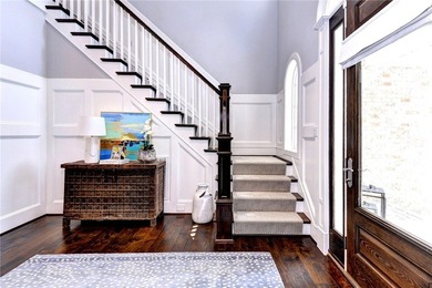 Unbelievable new price and  opportunity! Step into this stunning - photo 7