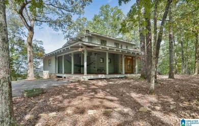 (private lake, pond, creek) Home For Sale in Helena Alabama