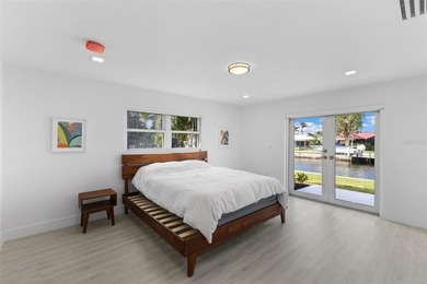 Welcome to Your Waterfront Oasis!
Discover the perfect blend of - photo 16