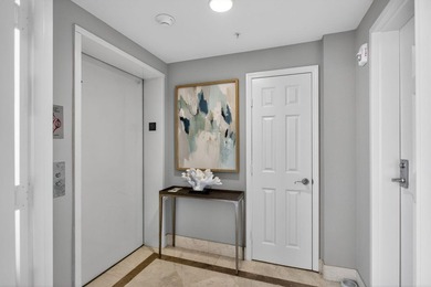 Large 2 bed 2 bath residence at Jackson Tower with panoramic - photo 17