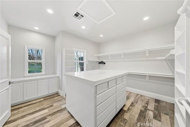 Timeless Luxury in the Heart of La Cresta, this extraordinary - photo 19