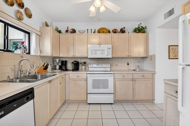 Welcome home to this beautifully maintained first floor condo - photo 19