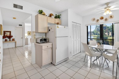 Welcome home to this beautifully maintained first floor condo - photo 20