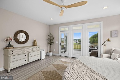 Lake life is done right at this luxury waterfront retreat on the - photo 32