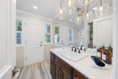Timeless Luxury in the Heart of La Cresta, this extraordinary - photo 33