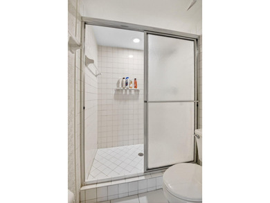 Welcome home to this beautifully maintained first floor condo - photo 35
