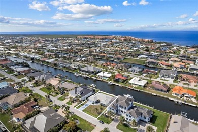 Welcome to Your Waterfront Oasis!
Discover the perfect blend of - photo 44