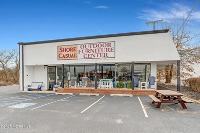 Great buy! Warehouse plus retail in prime location on Rt 35 - photo 1