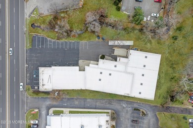 Great buy! Warehouse plus retail in prime location on Rt 35 - photo 3