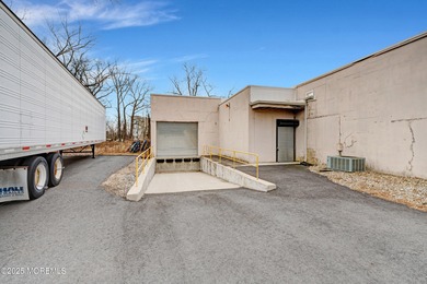 Great buy! Warehouse plus retail in prime location on Rt 35 - photo 6