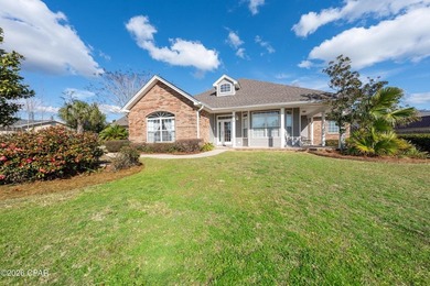 Spacious 3-bedroom, 2-bath traditional ranch-style brick home - photo 7