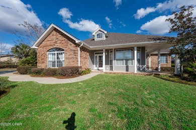 Spacious 3-bedroom, 2-bath traditional ranch-style brick home - photo 8