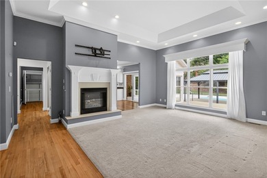 Welcome to this beautifully maintained 3 bedroom, 3 full bath - photo 9