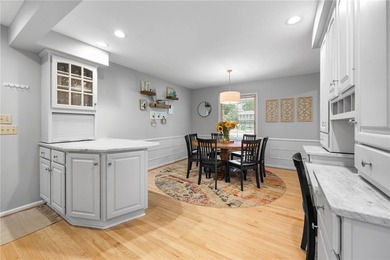 Welcome home to this beautiful 4-bedroom, 2.5-bath Colonial - photo 10