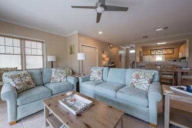 Beautifully maintained Golf Club home overlooking the 17th hole - photo 13