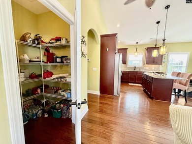 Prepare to be impressed with this beautifully decorated and - photo 17