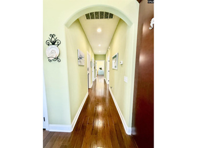Prepare to be impressed with this beautifully decorated and - photo 18
