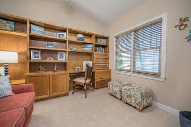 Beautifully maintained Golf Club home overlooking the 17th hole - photo 21