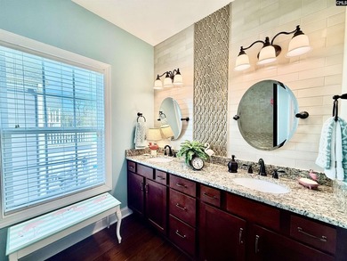 Prepare to be impressed with this beautifully decorated and - photo 22
