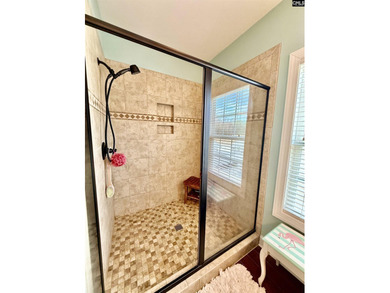 Prepare to be impressed with this beautifully decorated and - photo 23
