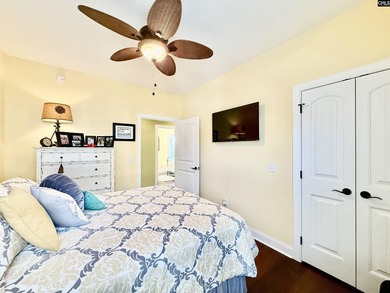 Prepare to be impressed with this beautifully decorated and - photo 28