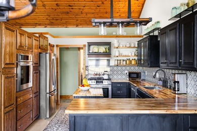 Experience luxury waterfront living on beautiful O'Rourke Lake - photo 28