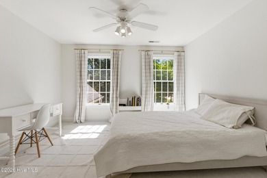 Welcome to this sprawling Trent Woods, all-brick, 5-bedroom - photo 29