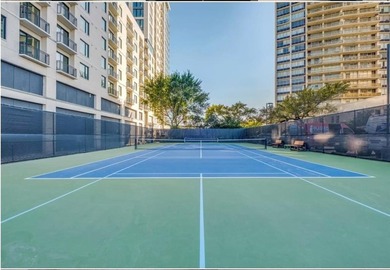 Investment property at $2150 a mo income! Pied-a-terre on the