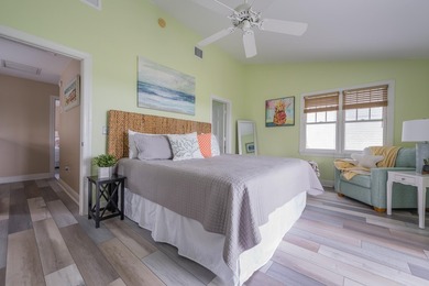 Beautifully maintained Golf Club home overlooking the 17th hole - photo 33