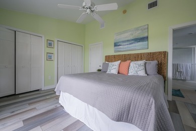 Beautifully maintained Golf Club home overlooking the 17th hole - photo 34