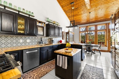 Experience luxury waterfront living on beautiful O'Rourke Lake - photo 34