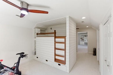 Welcome to this sprawling Trent Woods, all-brick, 5-bedroom - photo 35
