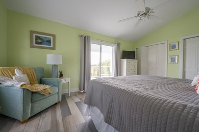 Beautifully maintained Golf Club home overlooking the 17th hole - photo 36