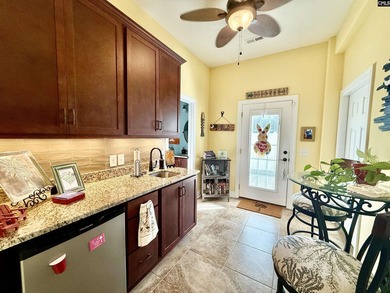 Prepare to be impressed with this beautifully decorated and - photo 37